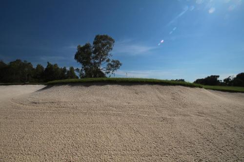 Bunker-Barrier-Steep-faces-.-no-problem