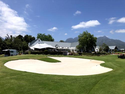 Fancourt-Montagu-Course-18th-Hole